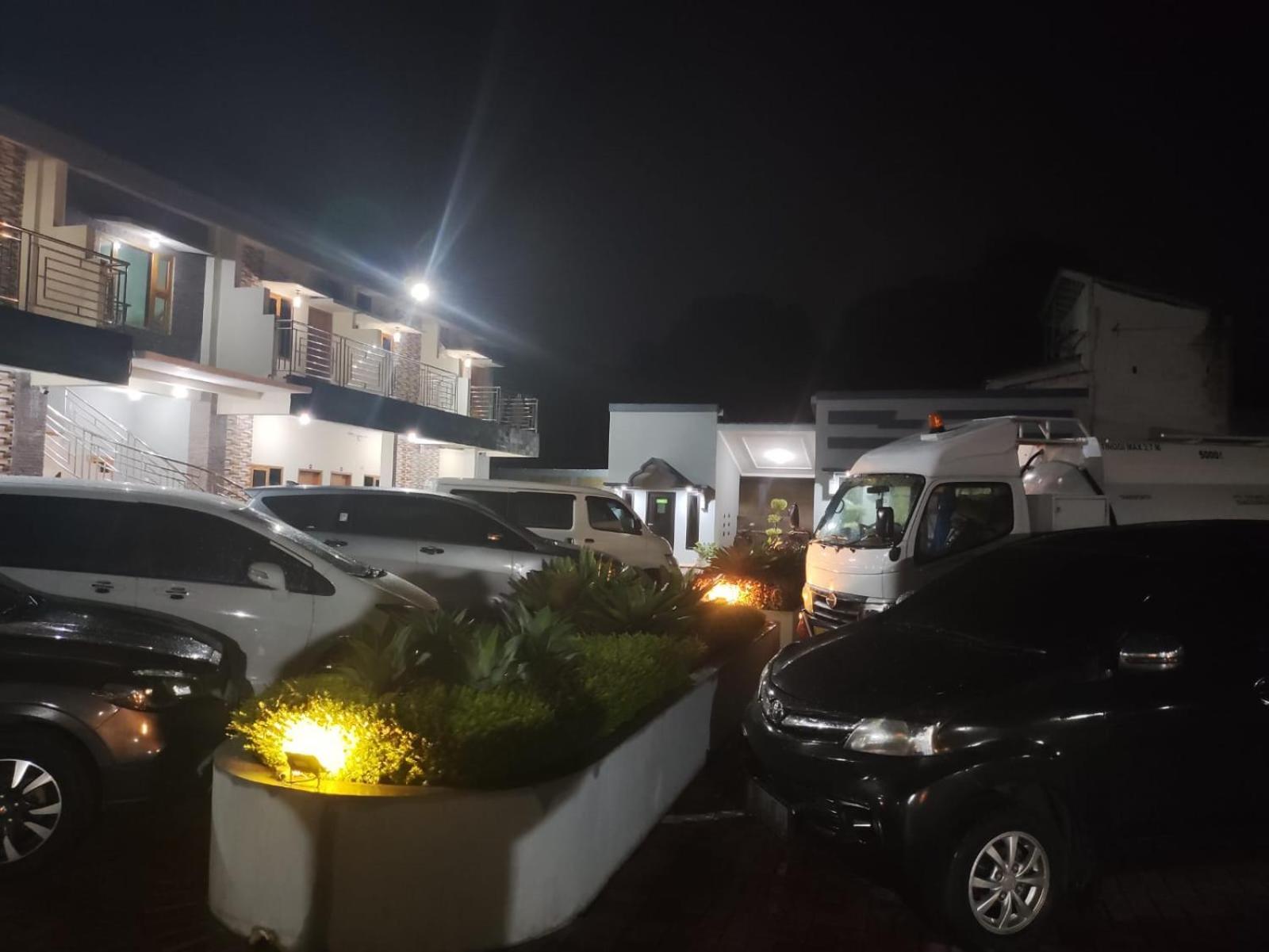 Hotel Cibening 푸르와카르타 외부 사진