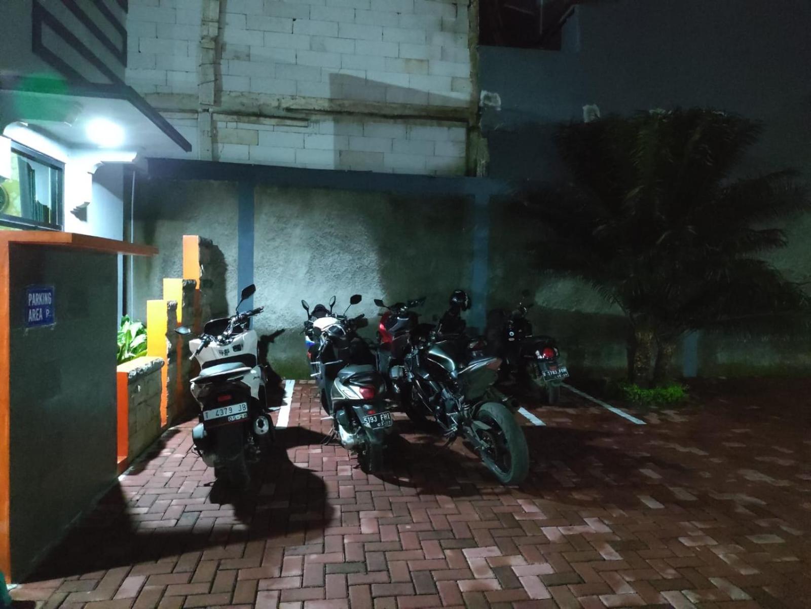 Hotel Cibening 푸르와카르타 외부 사진