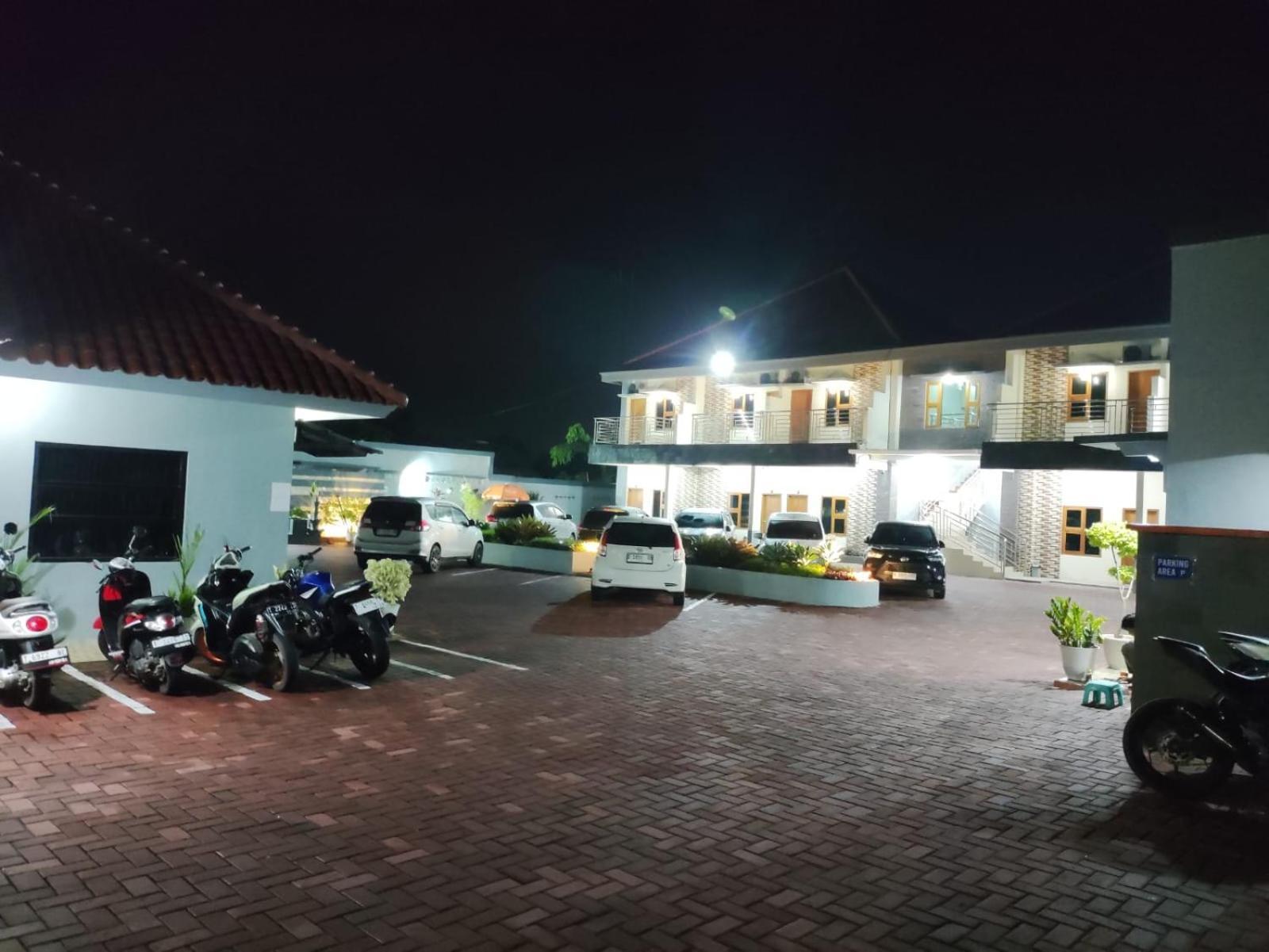 Hotel Cibening 푸르와카르타 외부 사진