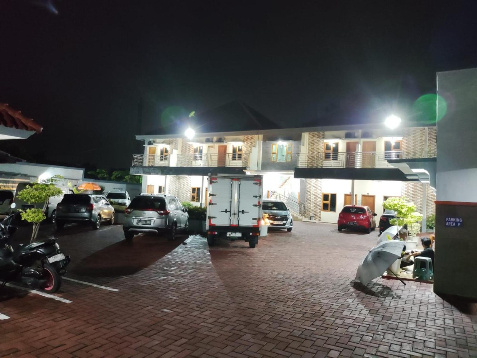 Hotel Cibening 푸르와카르타 외부 사진